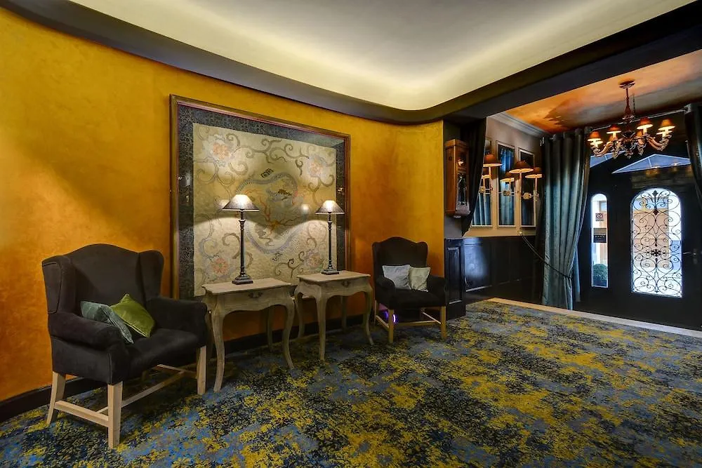 Numa Prague Root Aparthotel