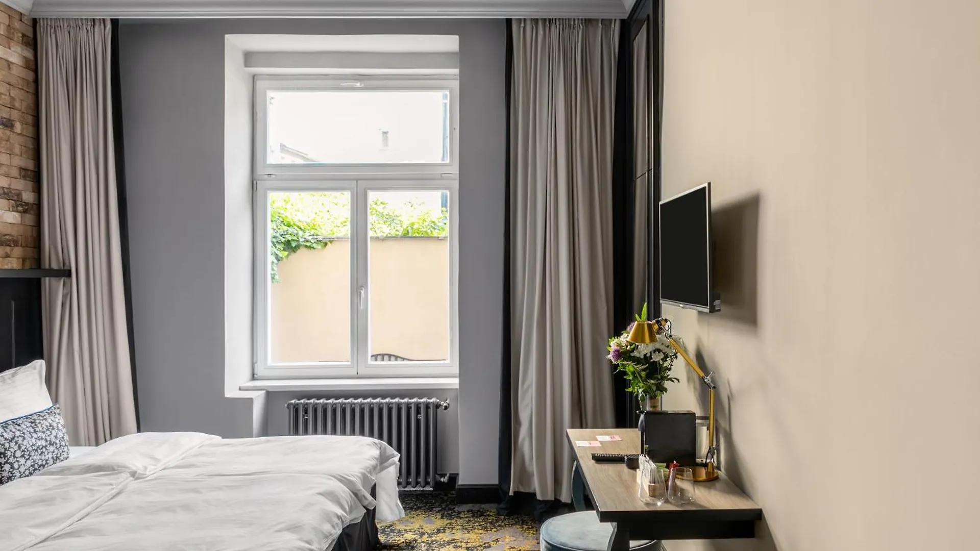 Numa Prague Root Aparthotel