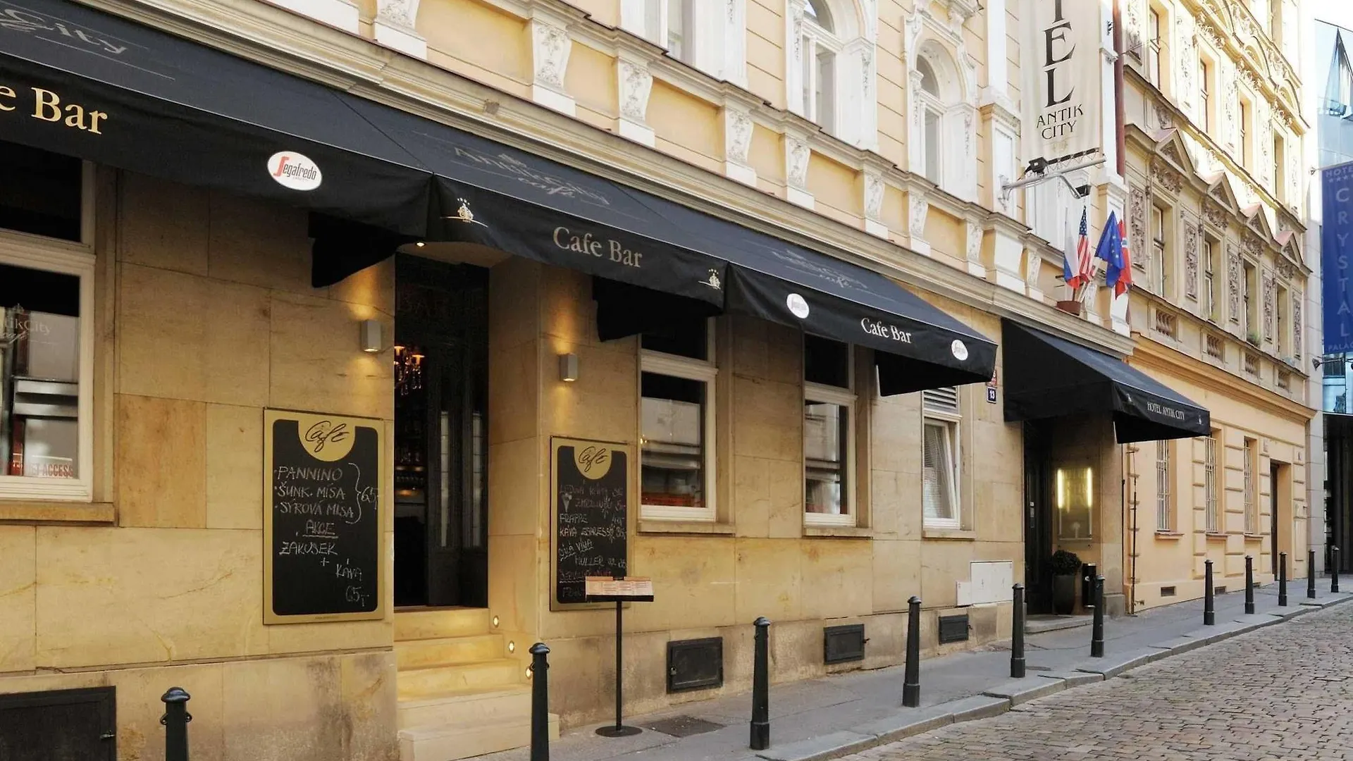 Numa Prague Root Aparthotel 4*,