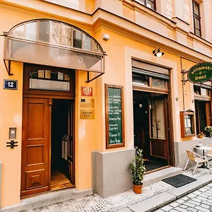 Dar Praag